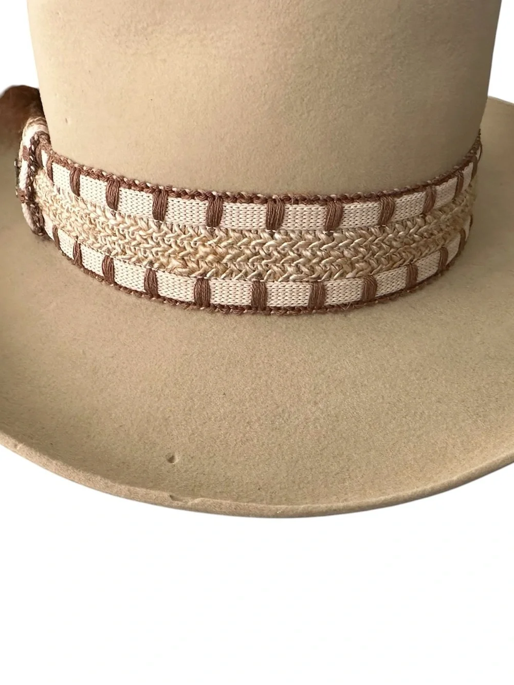 Vintage John B. Stetson Western Hat in a Size 7. READ DESCRIPTION, SEE PHOTOS!